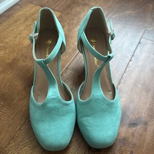 Teal Heels
